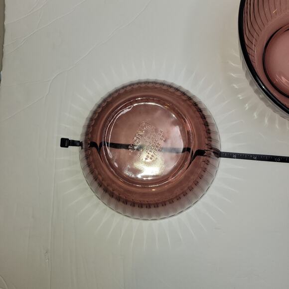 Vintage PYREX Cranberry Ribbed Mixing Nesting Bowls w/ Storage Lid - Picture 8 of 11